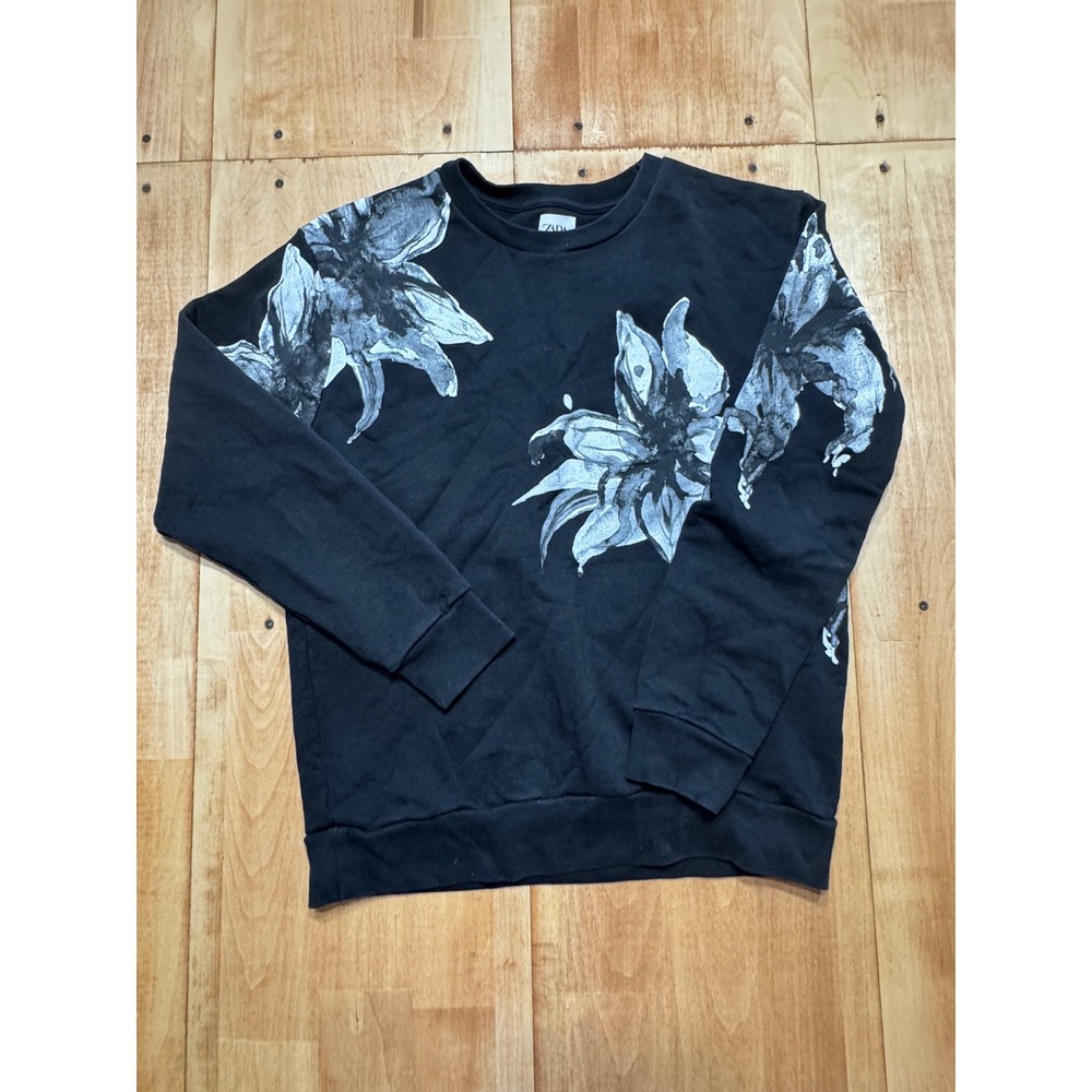 ZARA Black Floral Graphic Crew Neck Sweatshirt‎ Womens Medium